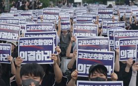 Nhiều giáo viên Hàn Quốc thừa nhận "sợ" học sinh, không dám trách phạt vì sẽ bị phụ huynh kiện