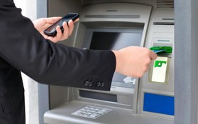Rút tiền tại cây ATM nhưng bị "nuốt" thẻ, chưa đầy 1 giờ đồng hồ, người đàn ông bị mất trắng 3 tỷ đồng: Ngân hàng từ chối chịu trách nhiệm, tòa án phải vào cuộc