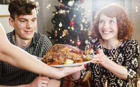 Chi phí bữa tối Giáng sinh tăng cao đối với các gia đình Anh