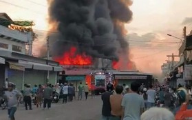 Cháy chợ Châu Long ở vùng biên An Giang