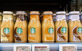 Starbucks phải thu hồi 300.000 chai cà phê do nghi chứa dị vật
