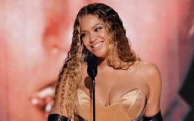 Đẳng cấp Beyoncé: Tới trễ do kẹt xe nhưng vẫn phá kỉ lục "khủng", còn được dâng cúp Grammy đến tận chỗ ngồi!