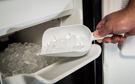 Dùng tủ lạnh mới, dù thế nào cũng nên bỏ đi mẻ đá đầu tiên - Vì sao thế?