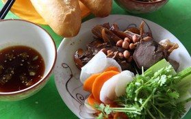 Phải lòng phá lấu heo Kê Gà