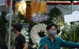 Bát nháo ở lễ tang NSƯT Vũ Linh: Người dân không hiểu với "cách làm khó" ở địa phương