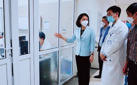 Số ca mắc COVID-19 tăng, lãnh đạo TP Hà Nội kiểm tra công tác ứng phó tại các bệnh viện