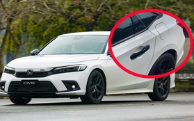 Đại lý Honda sơn lại cửa sau Civic mới rồi bán cho khách, chủ xe nói: "Sẽ sang Thái Lan để khiếu nại nếu không được giải quyết sớm"