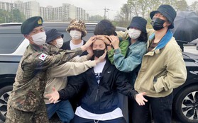 Hành động đáng yêu của 7 thành viên BTS khi tiễn J-Hope lên đường nhập ngũ