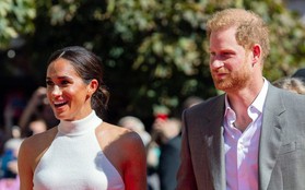 Độ nổi tiếng của Harry - Meghan tăng mạnh