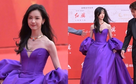 “Ác nữ đẹp nhất màn ảnh Trung” gây lo lắng vì hình dáng gầy gò trên thảm đỏ