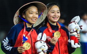 Hot girl Hoàng Thị Loan xúc động khi vô địch SEA Games: “Đây có thể là lần cuối bác Chung dẫn dắt ĐT nữ Việt Nam”