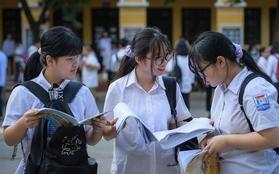 Để vào lớp chuyên Anh của ngôi trường này, một thí sinh phải "đấu" với gần 30 em khác!