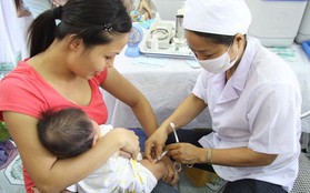 TP.HCM: Nhiều vaccine trong tiêm chủng mở rộng đã hết và sắp hết