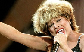 Tina Turner sống đau khổ nhưng chưa bao giờ xin thương hại