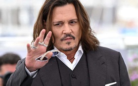 Johnny Depp hoãn tour diễn tại Mỹ sau chấn thương