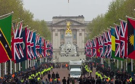 Người Việt ở Anh háo hức muốn xem Lễ đăng quang của Vua Charles, ước được hòa chung không khí náo nhiệt trong sự kiện chưa từng thấy nhưng 'khó'