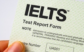Học sinh bức xúc IELTS 8.0 vẫn không được miễn thi ngoại ngữ tốt nghiệp THPT