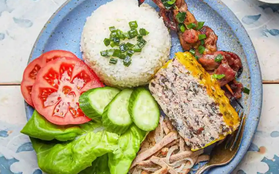 Du khách quốc tế ngợi ca cơm tấm và xôi là di sản ẩm thực của Việt Nam