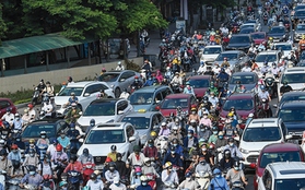 Hà Nội: Ùn tắc giao thông do quy hoạch chung cư bất hợp lý