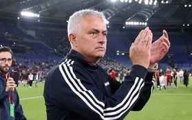 Mourinho đưa ra thông điệp thể hiện lòng trung thành với Roma