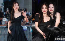 Khung hình hot nhất Rồng Xanh 2023: Song Hye Kyo và "kẻ thù" Lim Ji Yeon thân mật, nhan sắc ác nữ bị dìm thảm