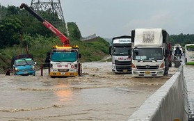 Vì sao tuyến cao tốc Dầu Giây - Phan Thiết mới sử dụng đã bị ngập?