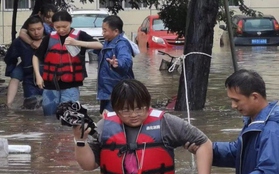 Chủ tịch Trung Quốc yêu cầu giảm thiểu số người thương vong do mưa lũ