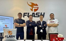 Team Flash bất ngờ hợp tác với một CLB bóng đá nổi tiếng, fan háo hức rủ nhau ăn mừng