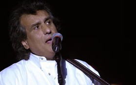 Danh ca Toto Cutugno nổi tiếng với bài hát "L'italiano" đã qua đời