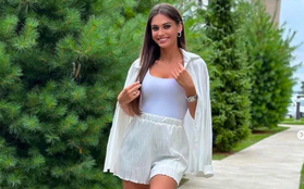 Hoa hậu Serbia gia nhập hội WAGs xinh đẹp Chelsea