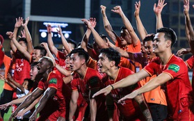 Trọn vẹn cảm xúc của cầu thủ CLB CAHN ngày lên ngôi vô địch V.League 2023