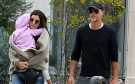 Sandra Bullock chăm sóc cho bạn trai những ngày cuối đời