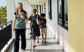 Trường quốc tế "ôm" 14 tỷ đóng cửa: Lác đác học sinh đến điểm trường mới