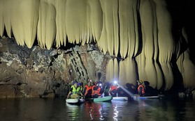 Phát hiện hang động mới “xẻ đôi” rừng Trường Sơn ở Quảng Bình, các tín đồ mê thám hiểm không thể bỏ lỡ