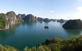 Vịnh Hạ Long và Quần đảo Cát Bà được UNESCO công nhận là Di sản thế giới