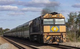 Có gì đặc biệt trên hành trình xe lửa dài 4352 km của Úc