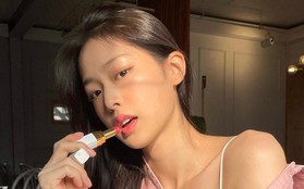 Người mẫu gây sốt vì giống Jennie (BlackPink)