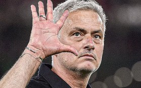 AS Roma sa thải HLV Mourinho