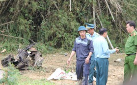 CLIP: Thời khắc phi công nhảy dù thoát nạn trước khi máy bay rơi ở Quảng Nam