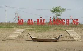 Điểm check-in nổi tiếng Hà Nội hoang tàn khó tin sau bão lũ