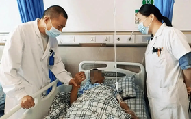 Người đàn ông sợ uống rượu bia nhưng vẫn ung thư tuyến tụy, hóa ra 2 loại nước dùng giải tỏa căng thẳng là thủ phạm