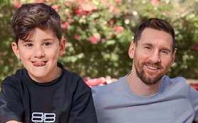 Dàn cầu thủ nhí “tươi hết cỡ” vì được chụp cùng Messi, cậu út 6 tuổi lại có hành động khiến tất cả bật cười