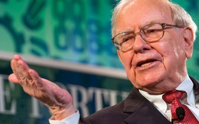 Tỷ phú Warren Buffett nói thẳng 4 sai lầm người nghèo phải dùng cả đời để chiêm nghiệm, trong khi người giàu vẫn âm thầm làm mỗi ngày