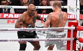 Mike Tyson chia sẻ gây sốc sau trận Jake Paul: Tôi suýt chết, mất nửa lượng máu, sụt mất 11kg