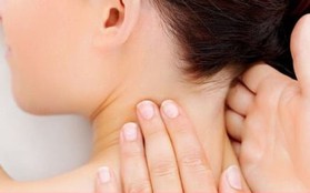 Vì sao massage cổ vai gáy có thể gây chết người?