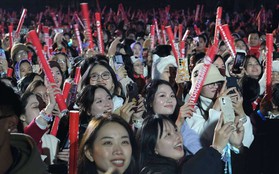 Công bố 130.000 người đổ về concert Anh Trai Vượt Ngàn Chông Gai