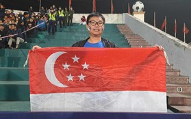 CĐV Singapore duy nhất đến Việt Trì: “Tuyển Việt Nam sẽ vô địch AFF Cup, các bạn quá mạnh”