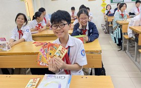 Học sinh Hà Nội vui trở lại trường sau kỳ nghỉ Tết