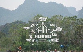 Hà Nội điều chỉnh giá dịch vụ đò dọc tại chùa Hương