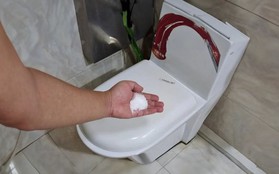 Đặt một nắm hạt màu trắng này vào nhà tắm, bạn sẽ nhận thấy điều "kỳ diệu", tiết kiệm được cả mớ tiền